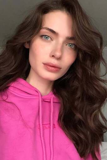Olga, 23 Jahre, Russland Olga, 23 Jahre, Russland